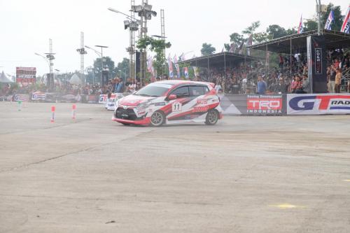 Putaran Perdana Kejurnas MLDSPOT Auto Gymkhana Berlangsung Sangat Menegangkan